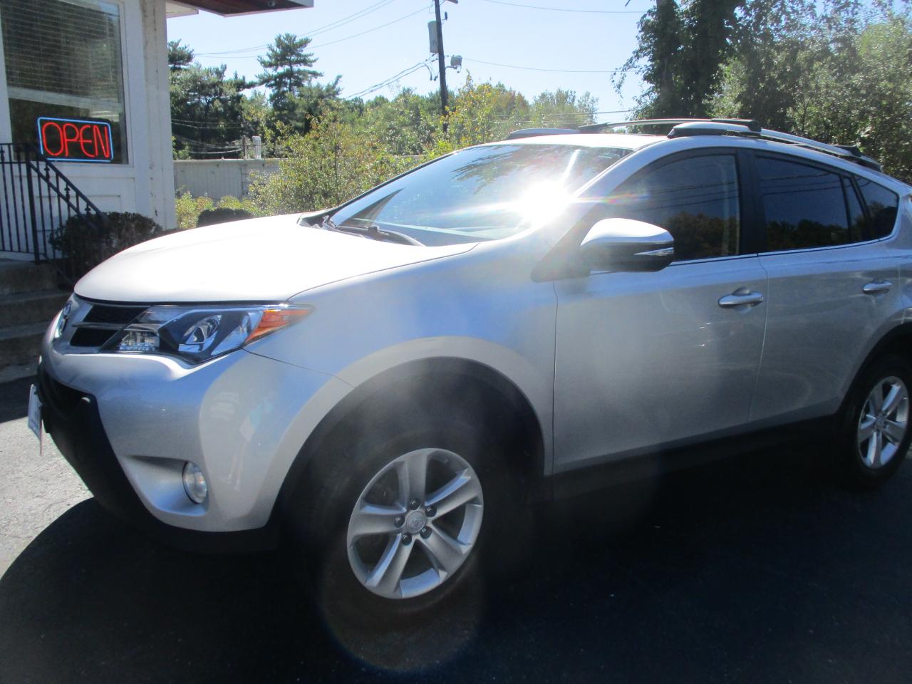 Toyota RAV4 XLE AWD 2013