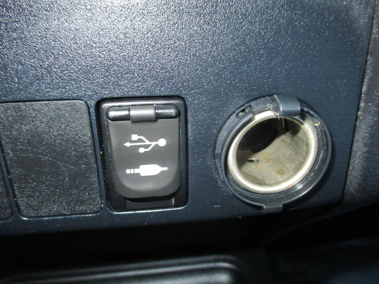 Toyota RAV4 XLE AWD 2013