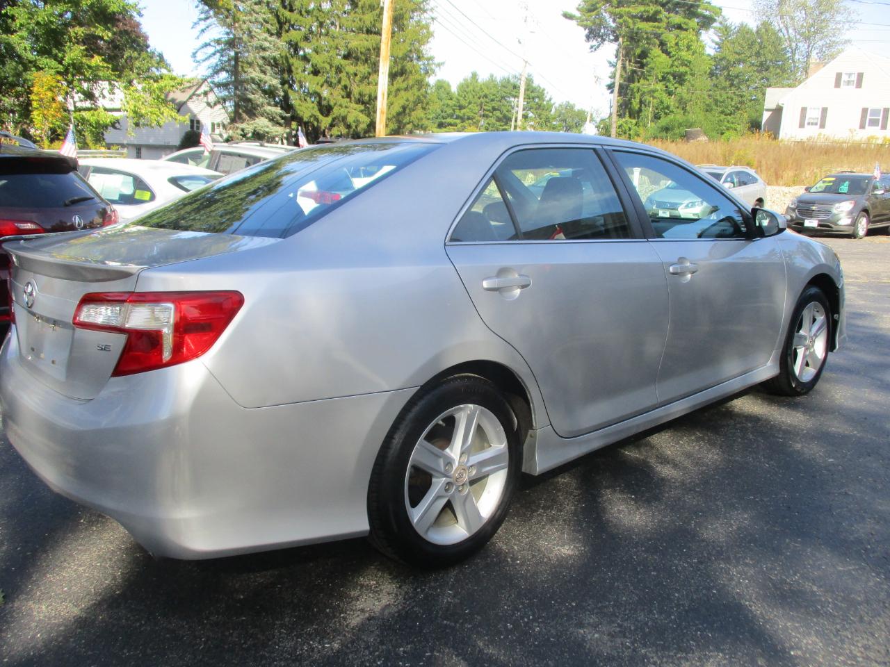 Toyota Camry SE 2012