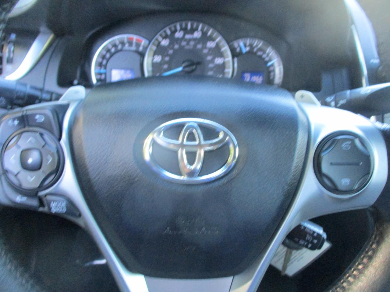 Toyota Camry SE 2012