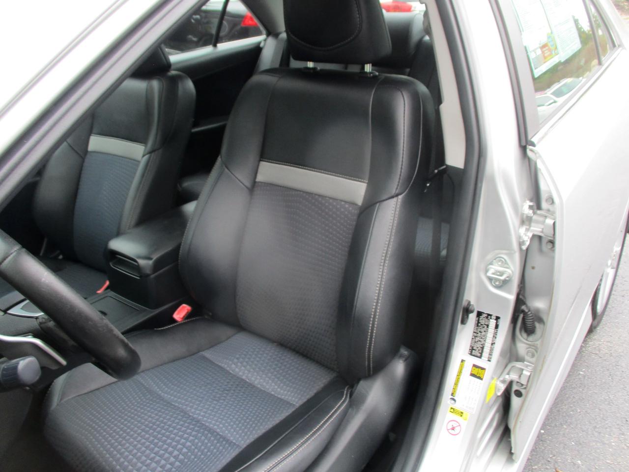 Toyota Camry SE 2012