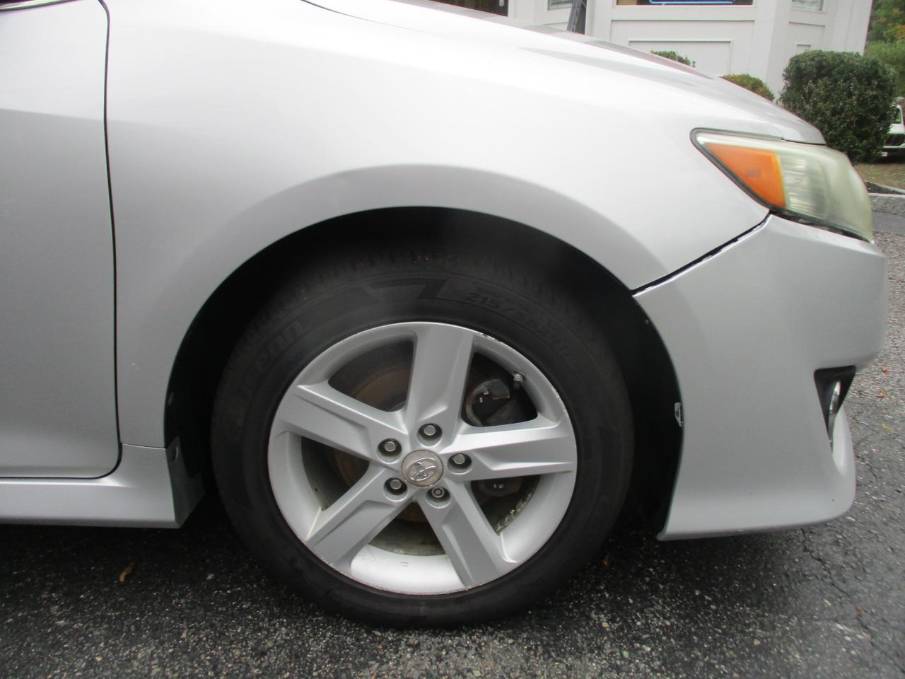 Toyota Camry SE 2012