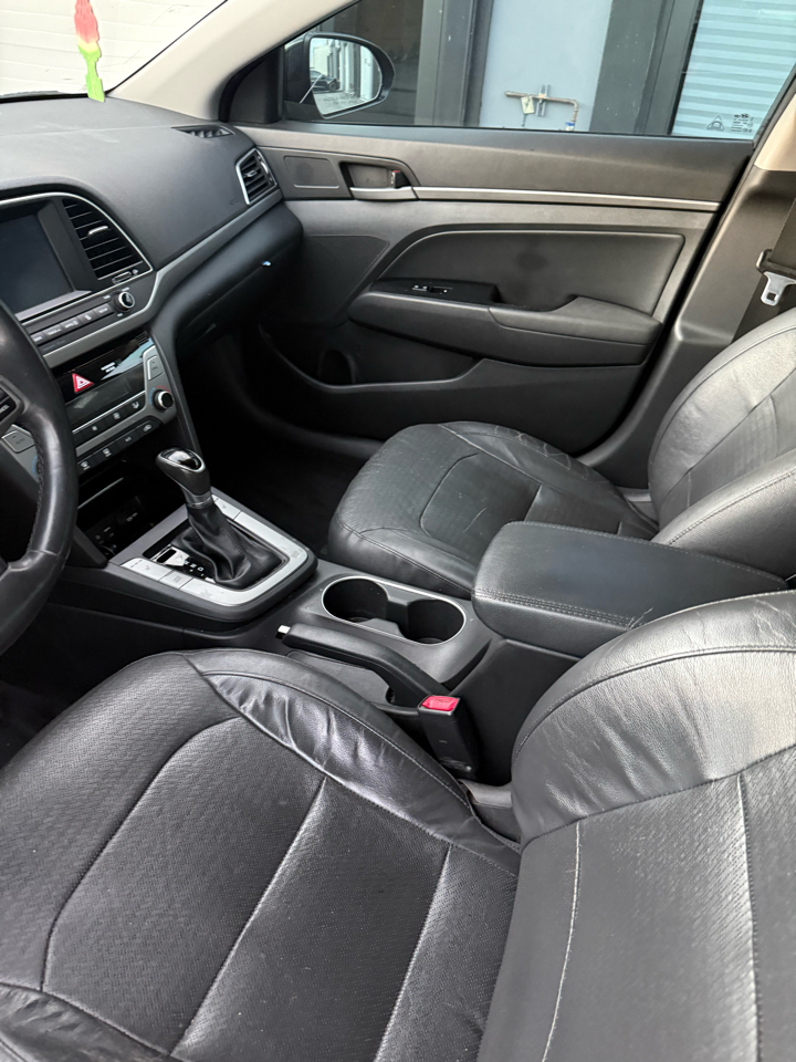 Hyundai Elantra  2017 Hyundai Elantra  2017