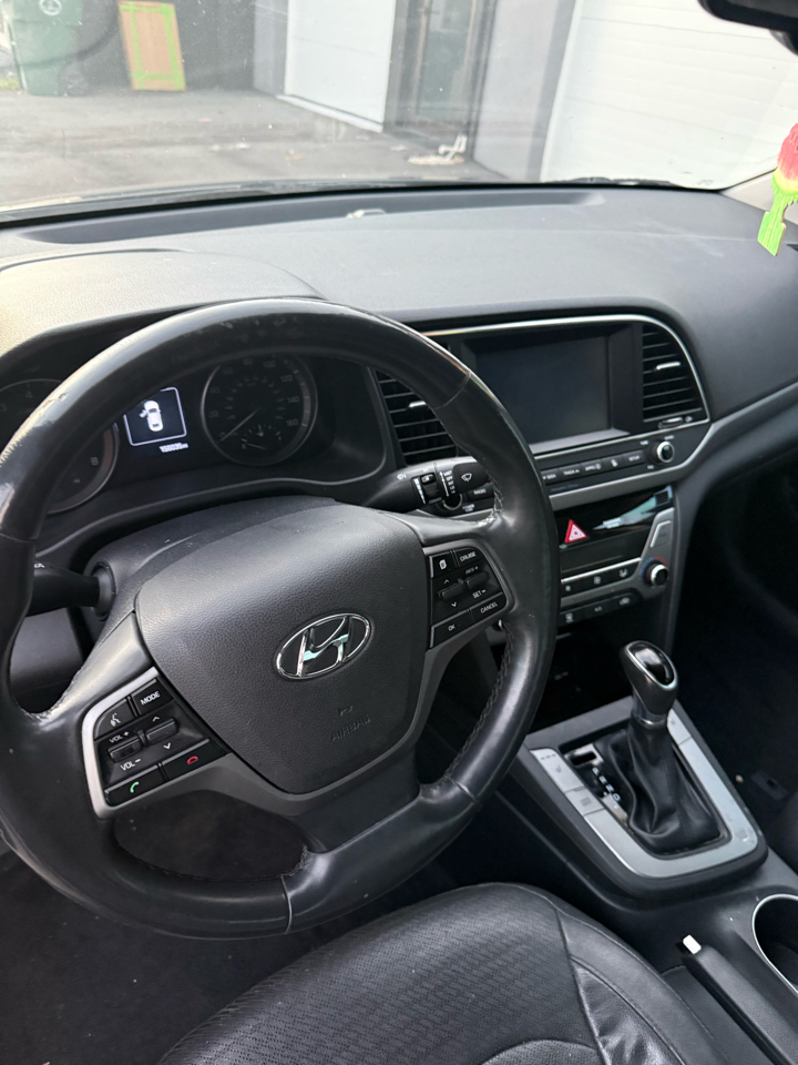 Hyundai Elantra  2017 Hyundai Elantra  2017