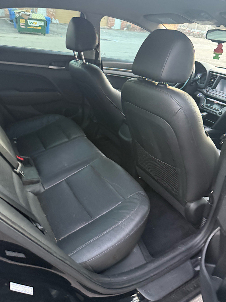 Hyundai Elantra  2017 Hyundai Elantra  2017
