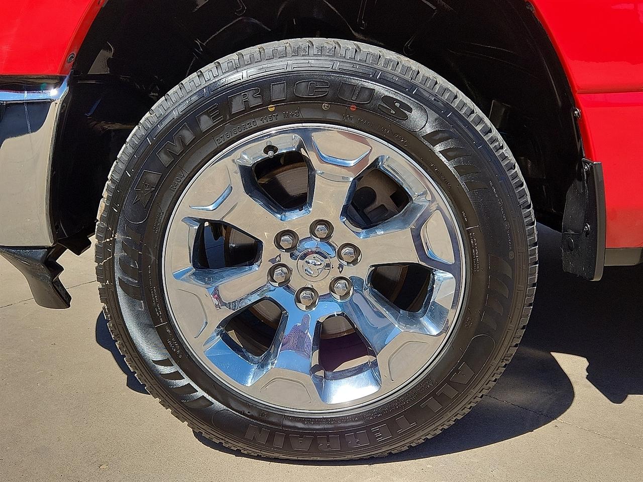 RAM 1500 Big Horn 4x4 Crew Cab 5'7" Box 2021