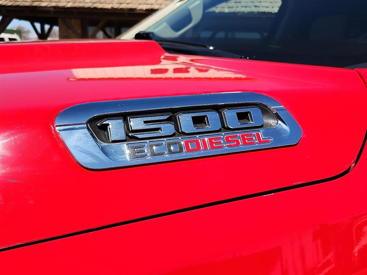 RAM 1500 Big Horn 4x4 Crew Cab 5'7" Box 2021