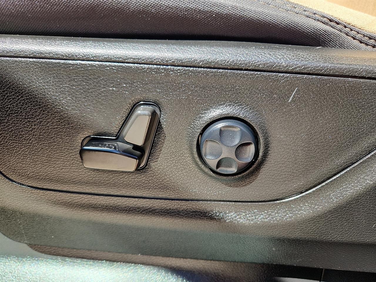 RAM 1500 Big Horn 4x4 Crew Cab 5'7" Box 2021