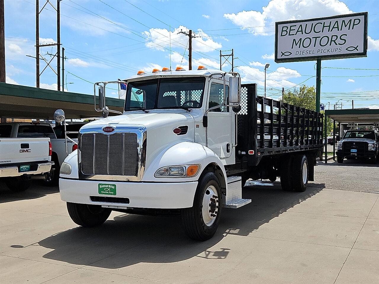 Peterbilt 337  2014 Peterbilt 337  2014