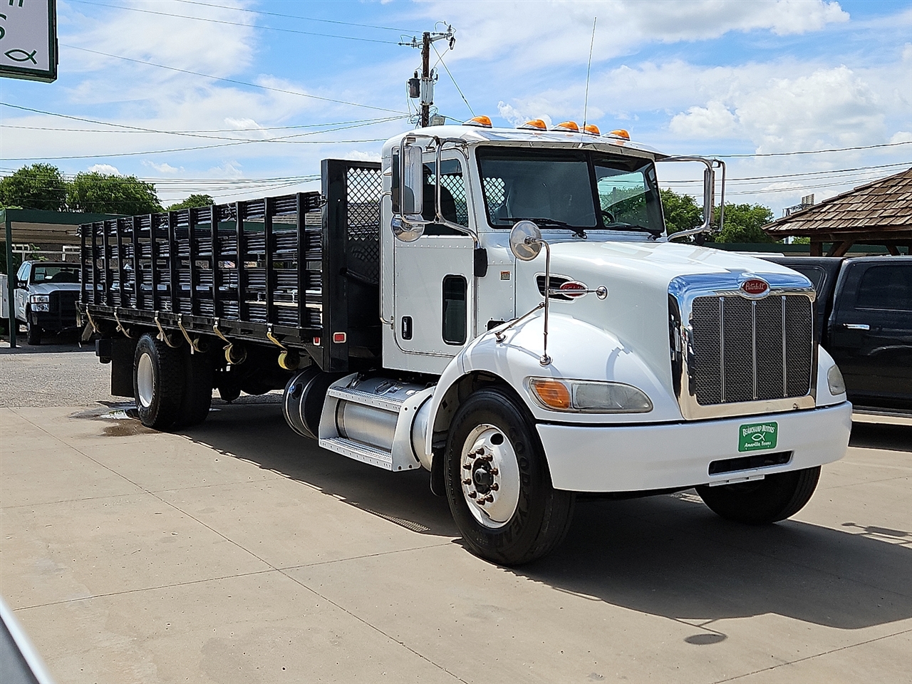 Peterbilt 337  2014 Peterbilt 337  2014