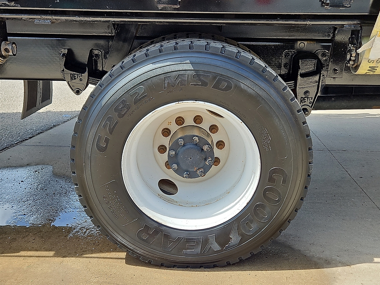 Peterbilt 337  2014 Peterbilt 337  2014