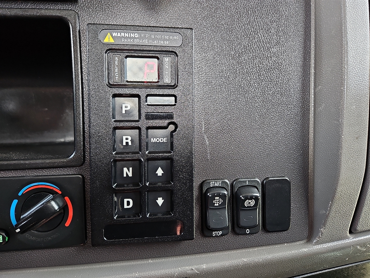 Peterbilt 337  2014 Peterbilt 337  2014