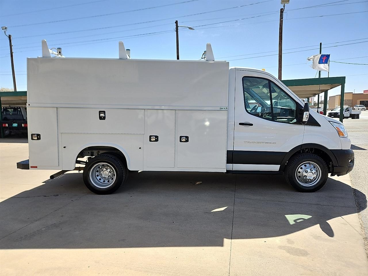 Ford Transit Cutaway T-350 RWD DRW 138" WB 9950 GVWR 2021