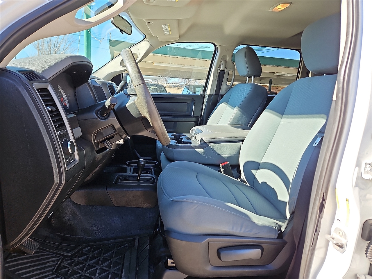 RAM 3500 4WD Crew Cab 169" Tradesman 2014