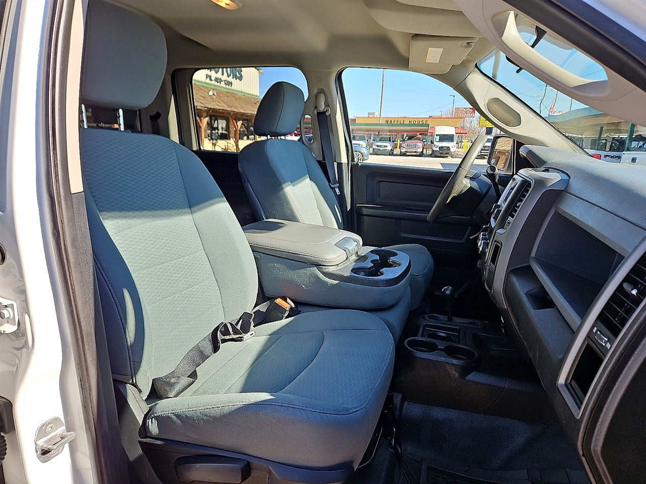 RAM 3500 4WD Crew Cab 169" Tradesman 2014