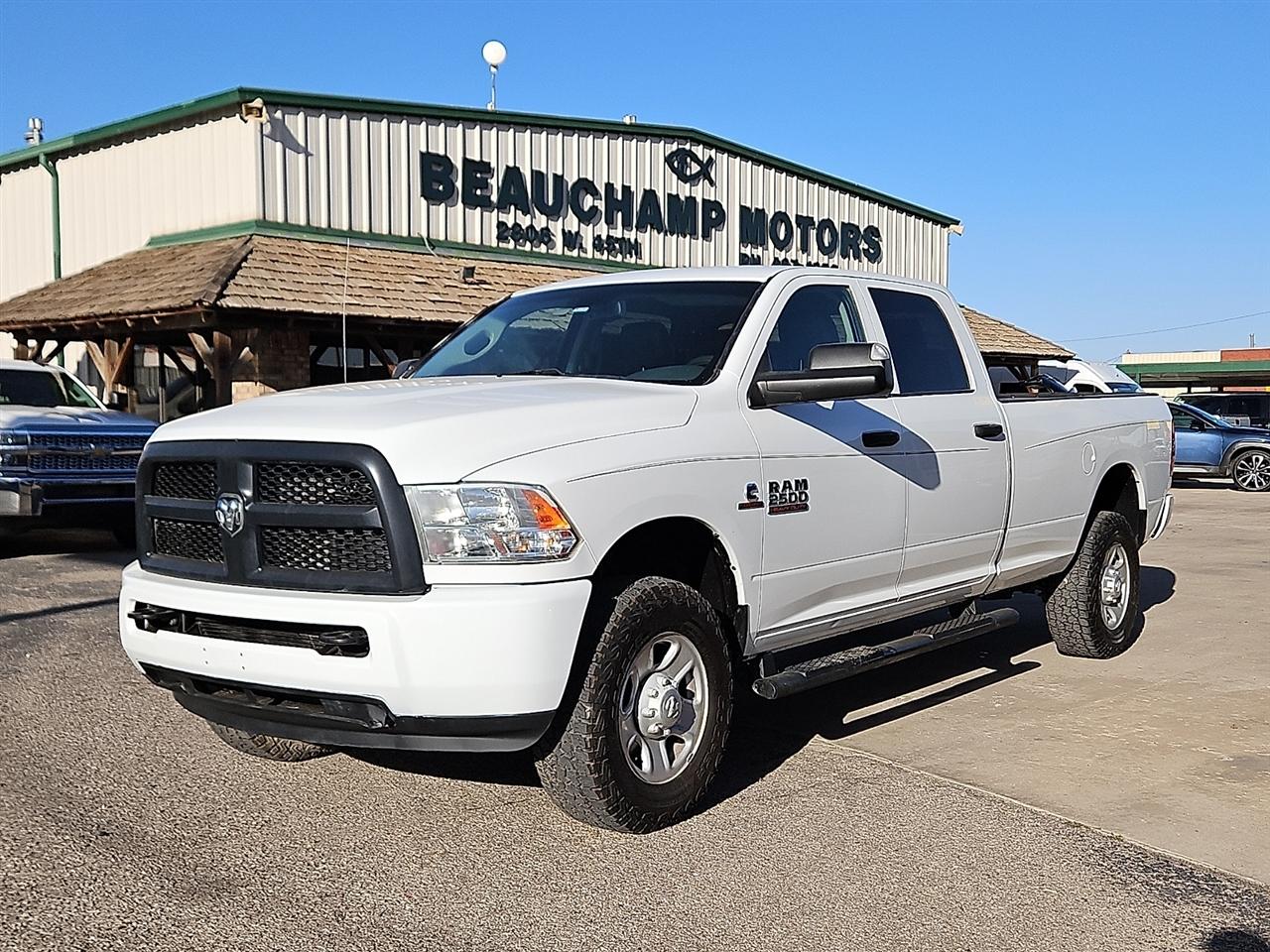 2018 RAM 2500 Tradesman 4x4 Crew Cab 8' Box