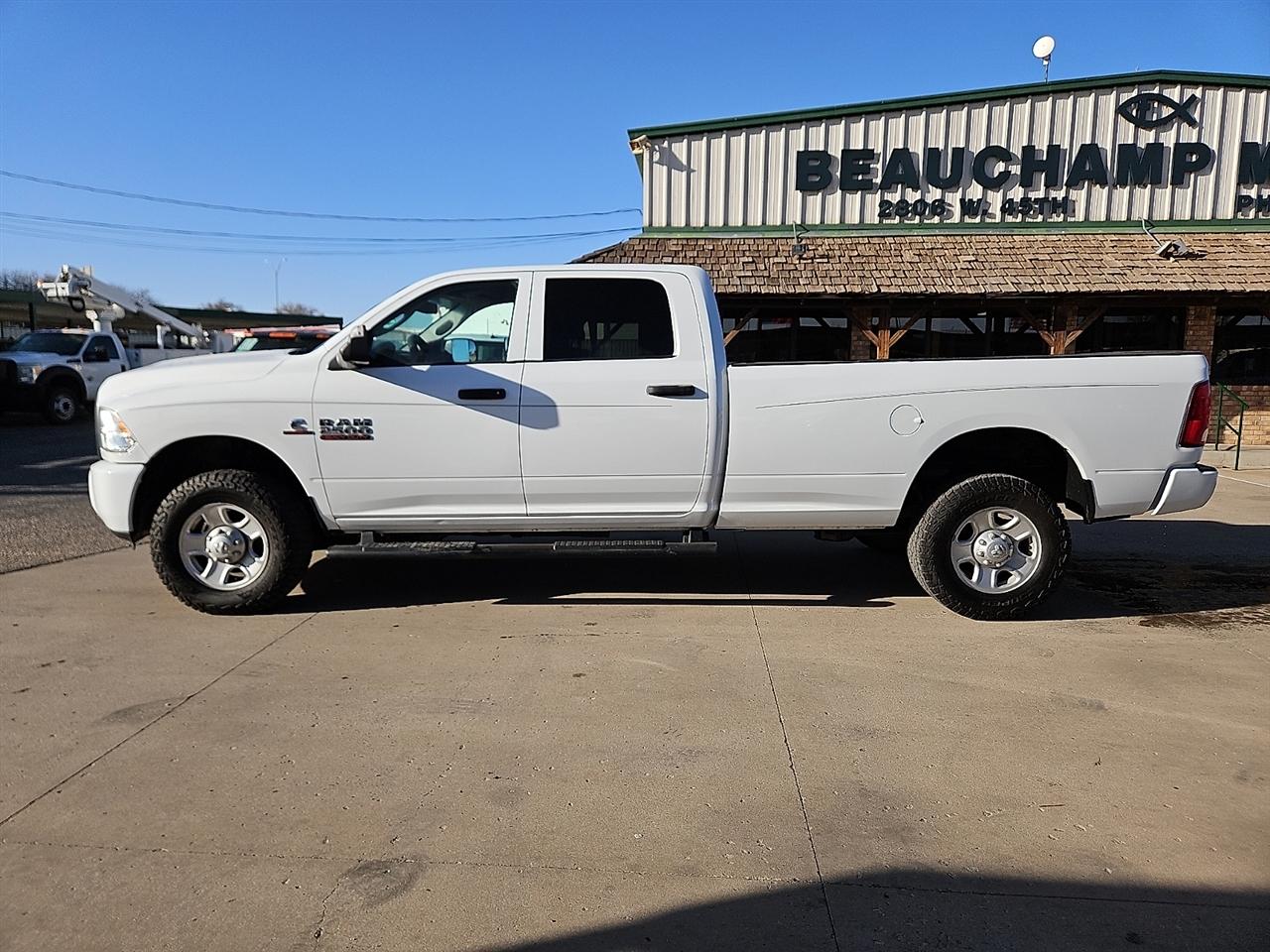 RAM 2500 Tradesman 4x4 Crew Cab 8' Box 2018