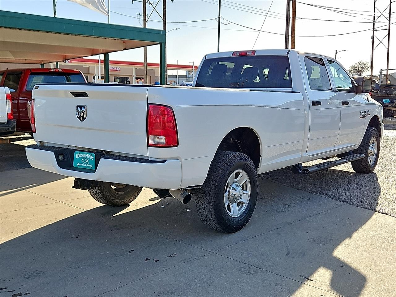 RAM 2500 Tradesman 4x4 Crew Cab 8' Box 2018