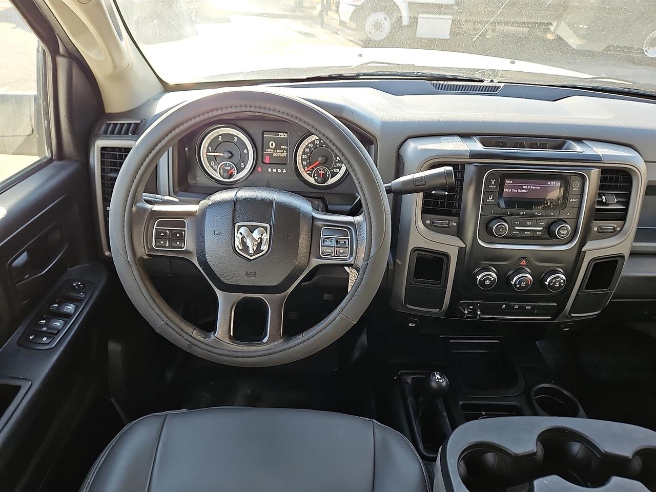 RAM 2500 Tradesman 4x4 Crew Cab 8' Box 2018