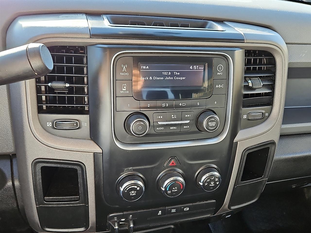 RAM 2500 Tradesman 4x4 Crew Cab 8' Box 2018