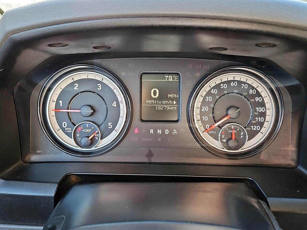 RAM 2500 Tradesman 4x4 Crew Cab 8' Box 2018