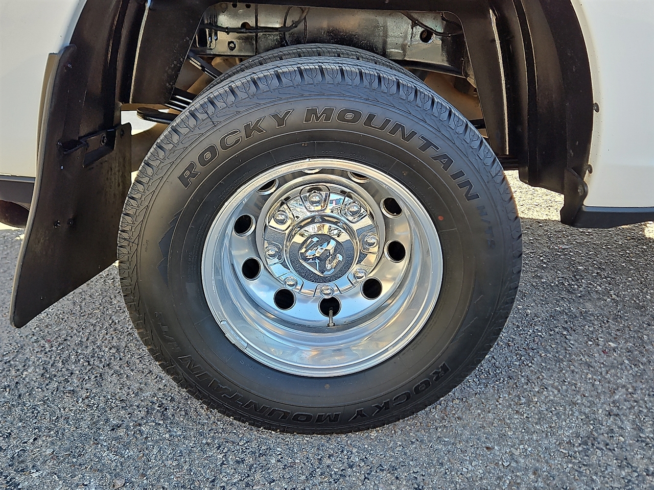 RAM 3500 Laramie 4x4 Crew Cab 8' Box 2022