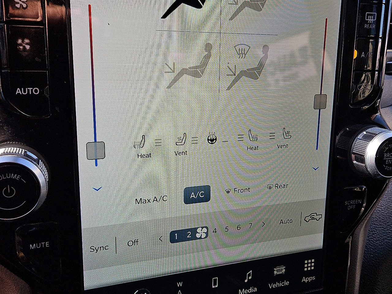 RAM 3500 Laramie 4x4 Crew Cab 8' Box 2022