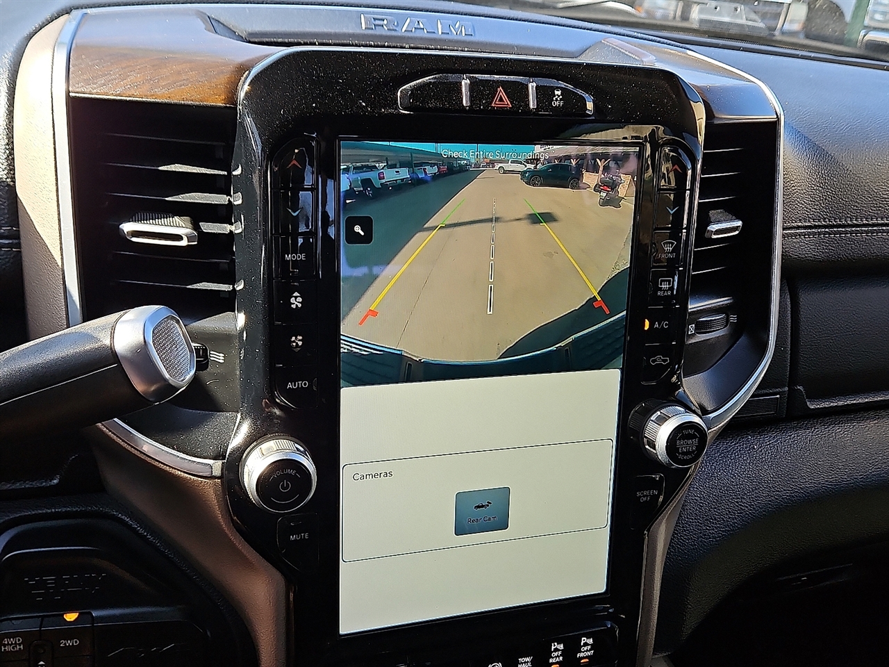 RAM 3500 Laramie 4x4 Crew Cab 8' Box 2022