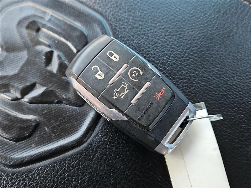 RAM 3500 Laramie 4x4 Crew Cab 8' Box 2022