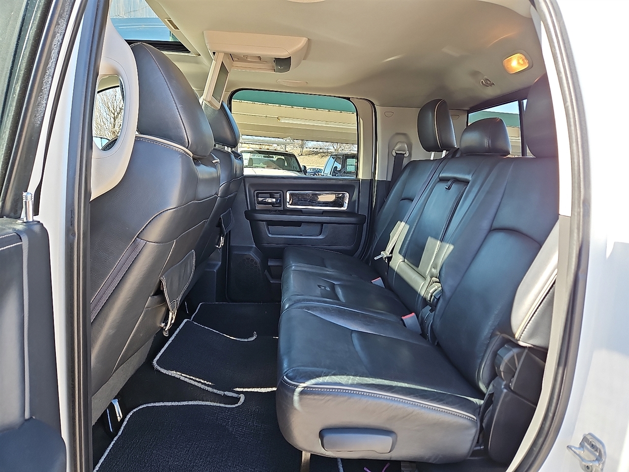 RAM 2500 4WD Mega Cab 160.5" Laramie Limited 2012