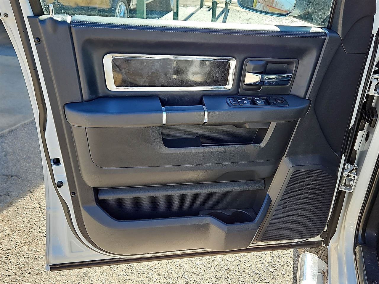 RAM 2500 4WD Mega Cab 160.5" Laramie Limited 2012