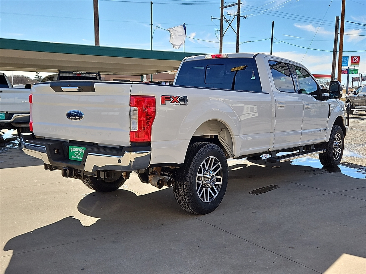 Ford Super Duty F-350 SRW Lariat 4WD Crew Cab 8' Box 2019