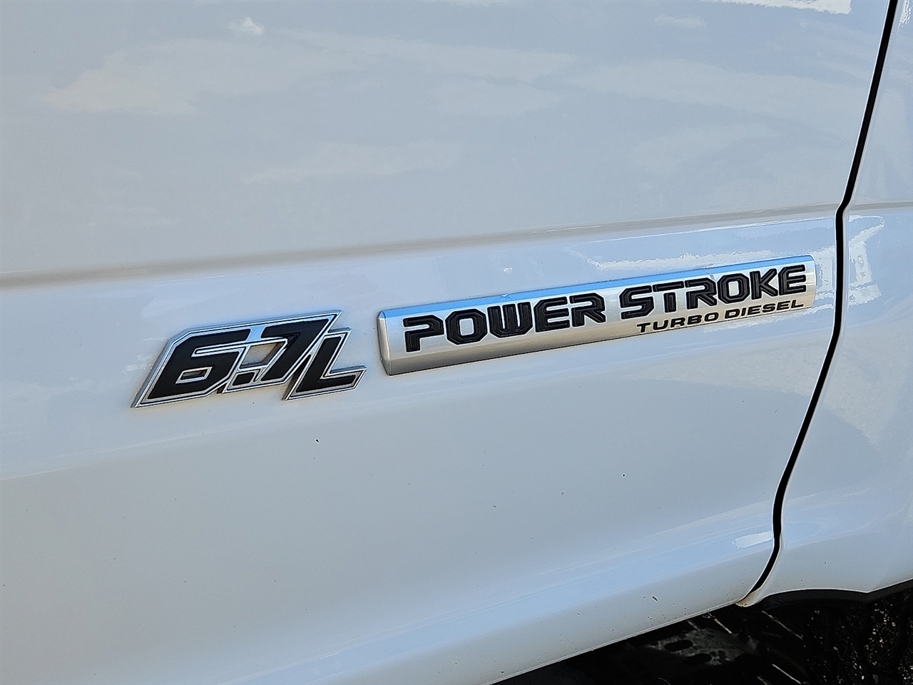 Ford Super Duty F-350 SRW Lariat 4WD Crew Cab 8' Box 2019