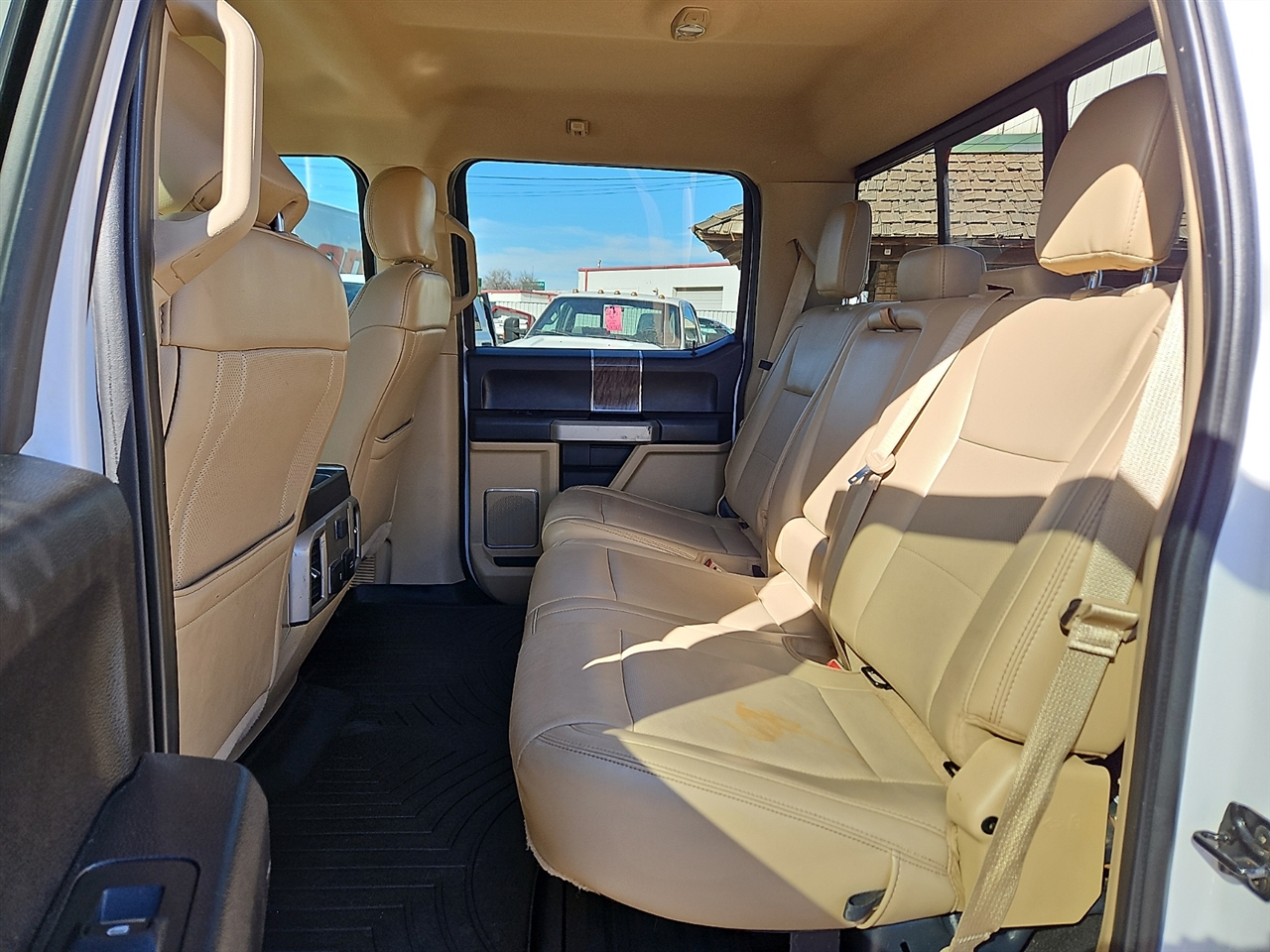 Ford Super Duty F-350 SRW Lariat 4WD Crew Cab 8' Box 2019