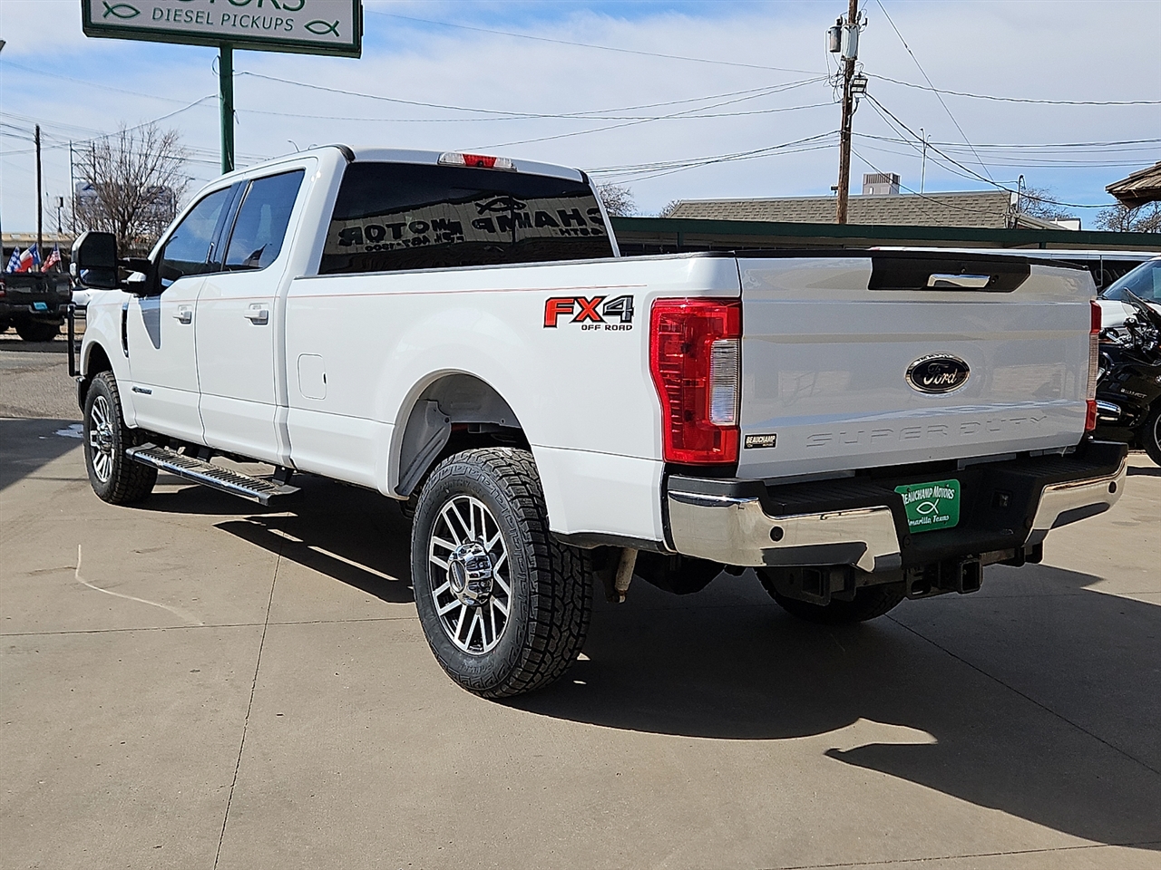 Ford Super Duty F-350 SRW Lariat 4WD Crew Cab 8' Box 2019