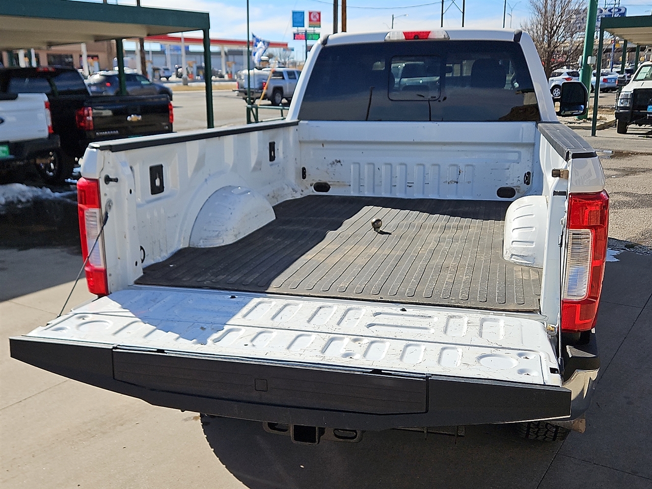 Ford Super Duty F-350 SRW Lariat 4WD Crew Cab 8' Box 2019