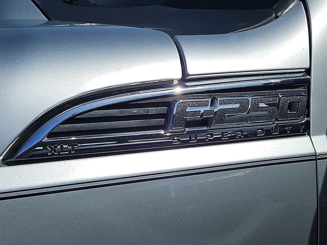 Ford Super Duty F-250 SRW 4WD Crew Cab 156" XLT 2013