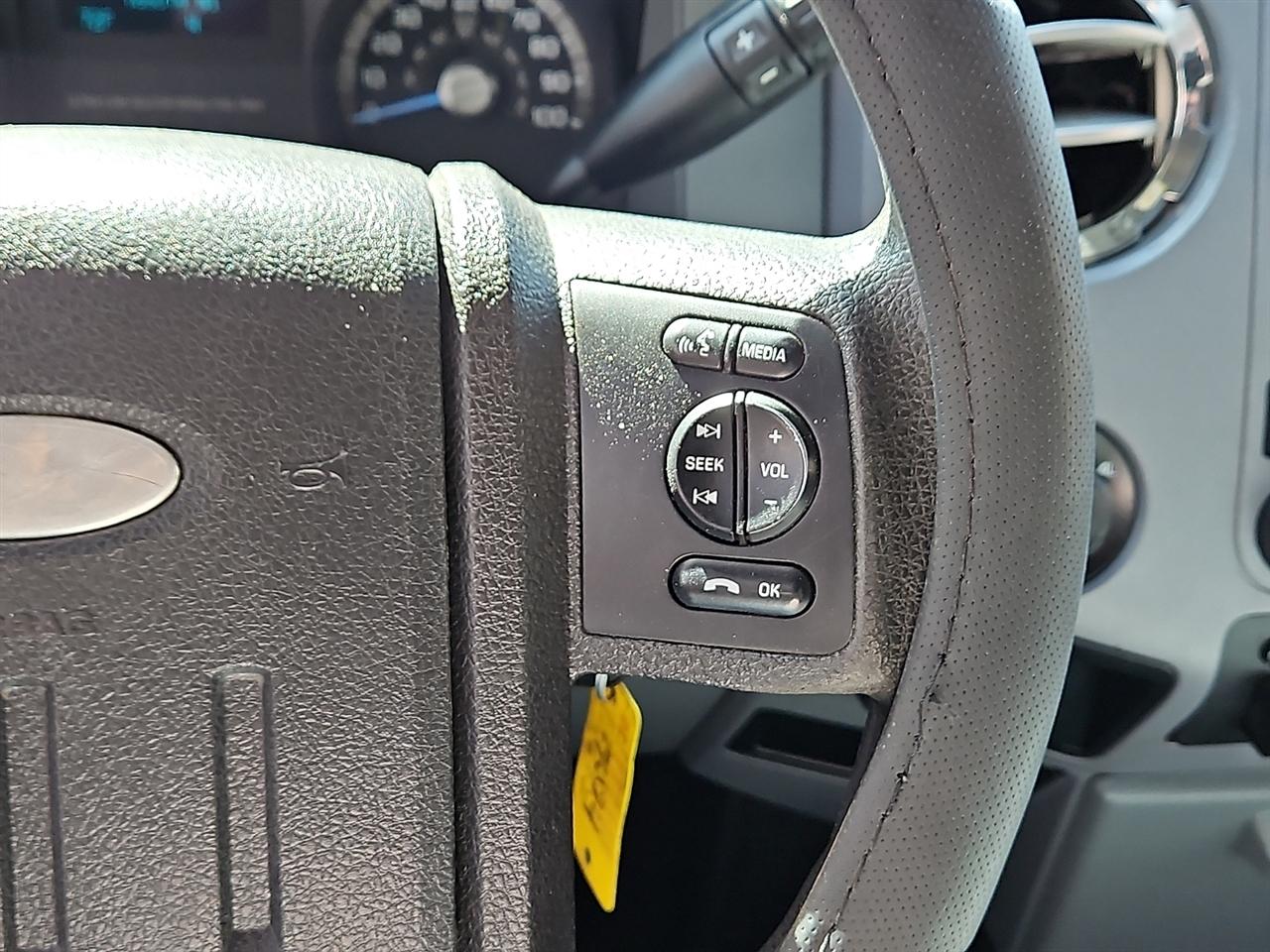 Ford Super Duty F-250 SRW 4WD Crew Cab 156" XLT 2013