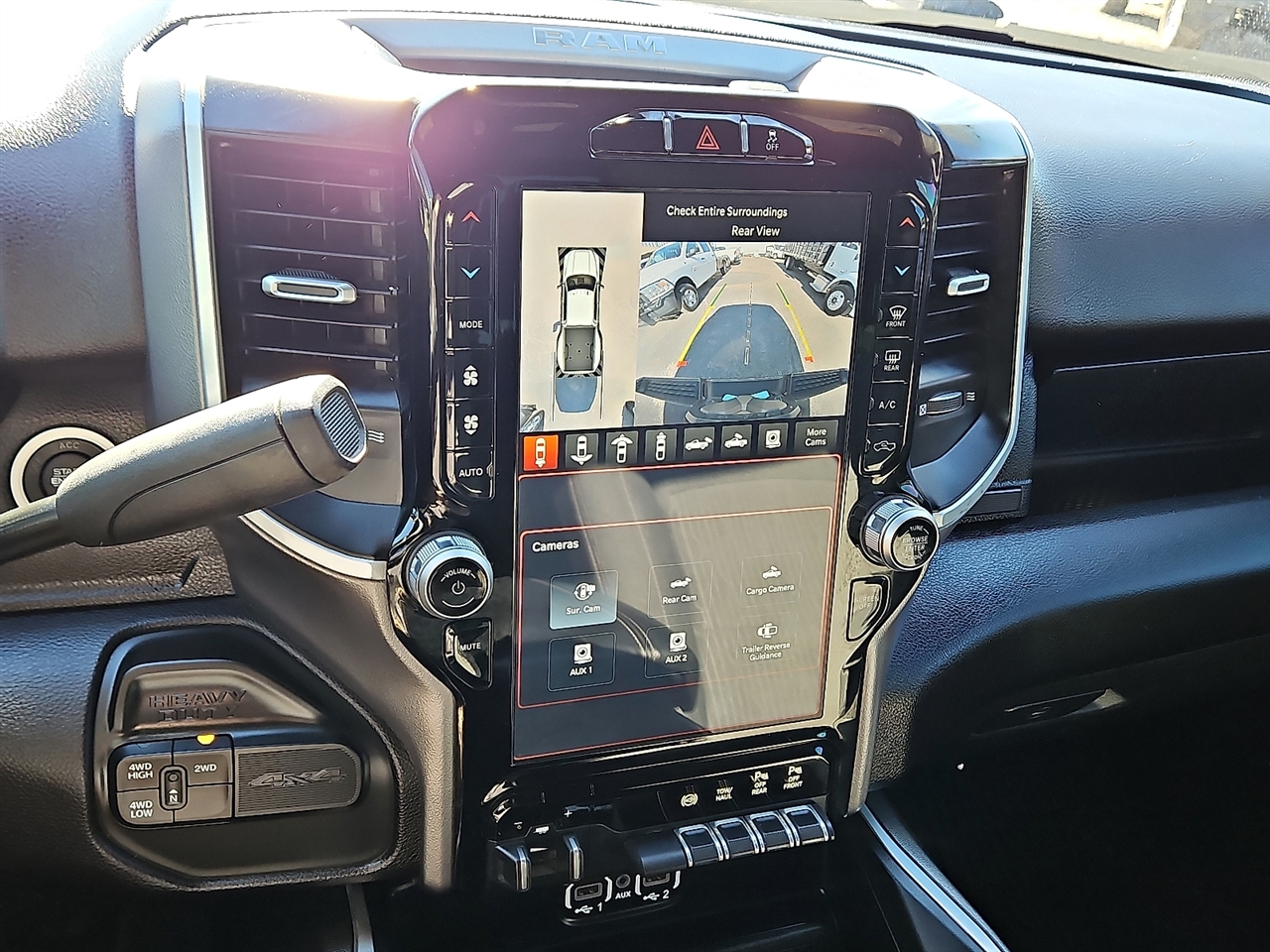 RAM 3500 Big Horn 4x4 Crew Cab 8' Box 2024