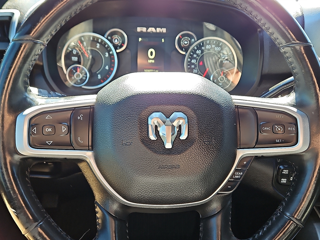 RAM 3500 Big Horn 4x4 Crew Cab 8' Box 2024