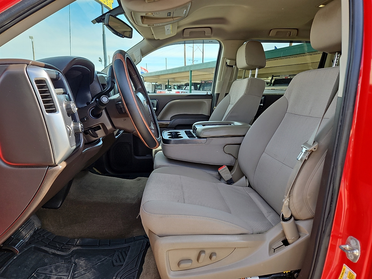 Chevrolet Silverado 1500 4WD Crew Cab 153.0" LT w/1LT 2015