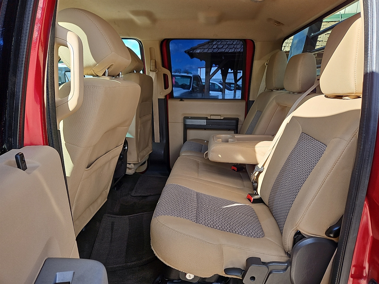 Ford Super Duty F-350 DRW 4WD Crew Cab 172" XLT 2015