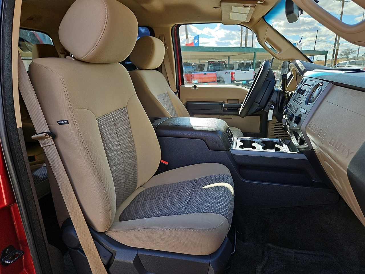 Ford Super Duty F-350 DRW 4WD Crew Cab 172" XLT 2015