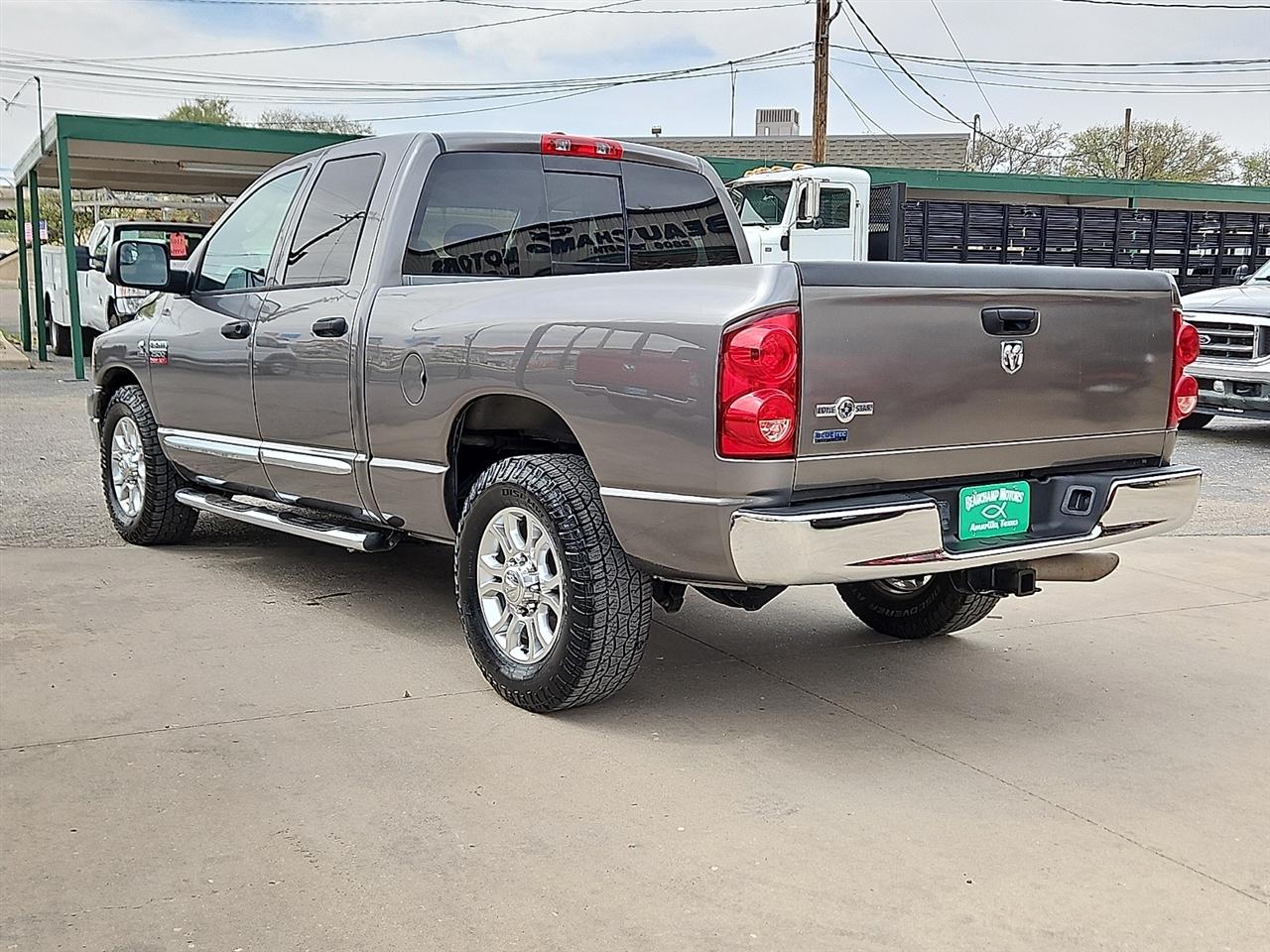 Dodge Ram 2500 2WD Quad Cab 140.5" SLT 2008