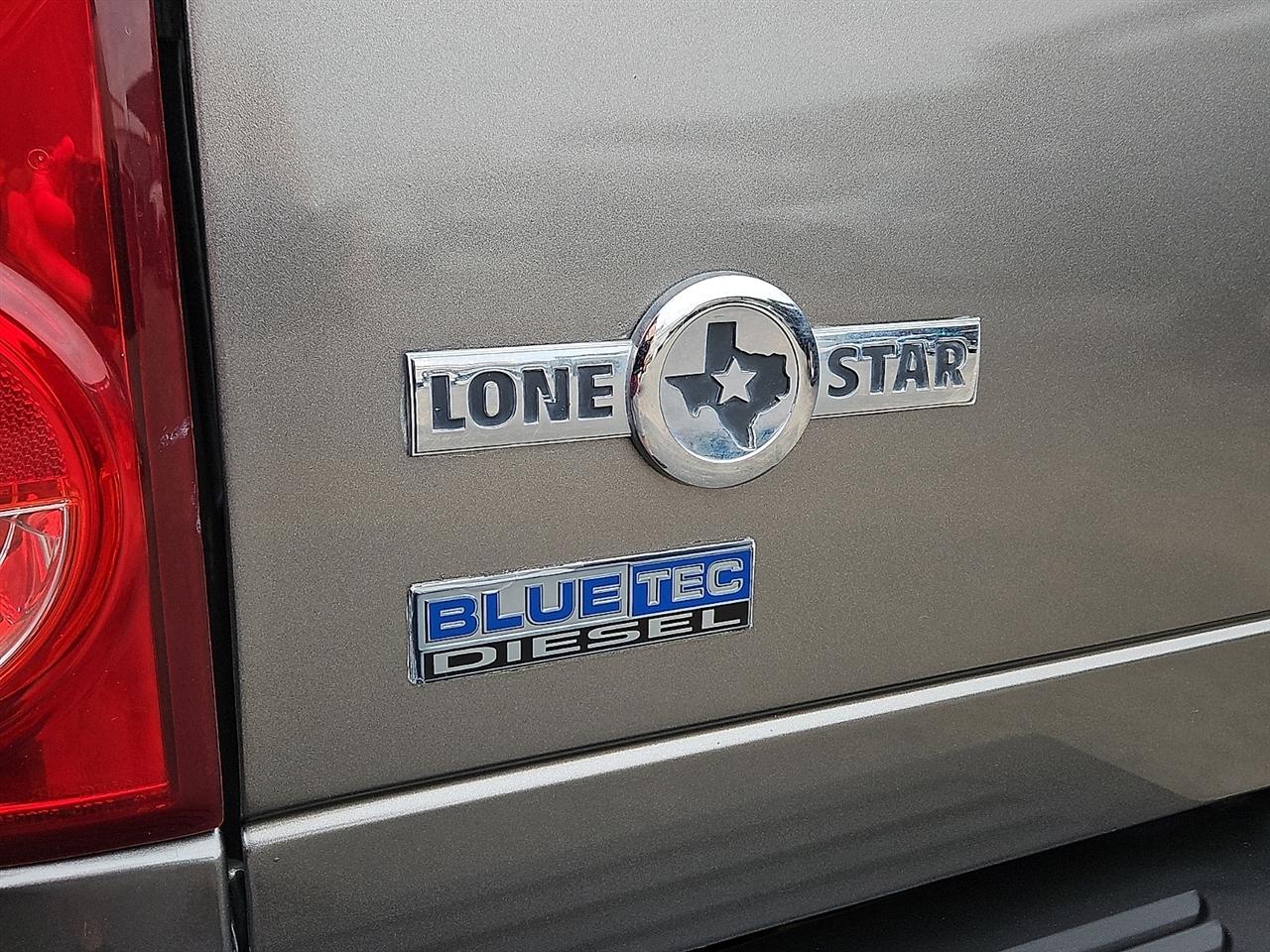 Dodge Ram 2500 2WD Quad Cab 140.5" SLT 2008