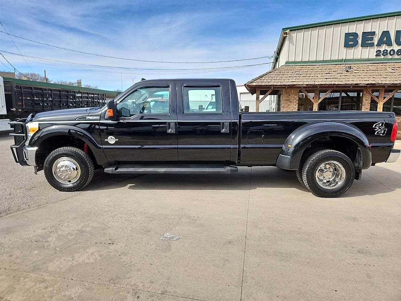Ford Super Duty F-350 DRW 4WD Crew Cab 172" XL 2016