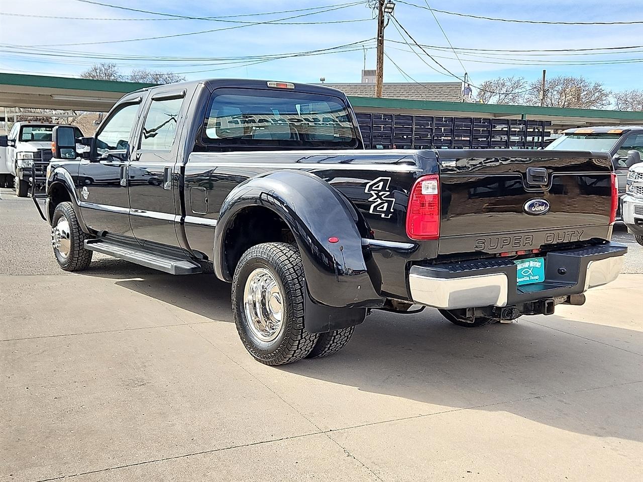 Ford Super Duty F-350 DRW 4WD Crew Cab 172" XL 2016