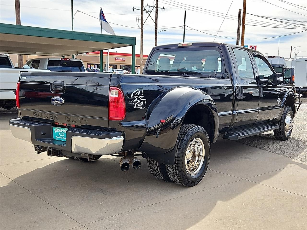 Ford Super Duty F-350 DRW 4WD Crew Cab 172" XL 2016