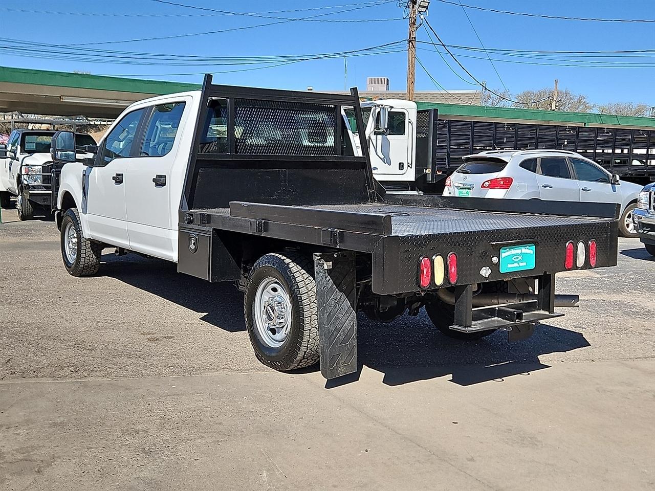 Ford Super Duty F-350 SRW 4WD Crew Cab 172" XL 2022