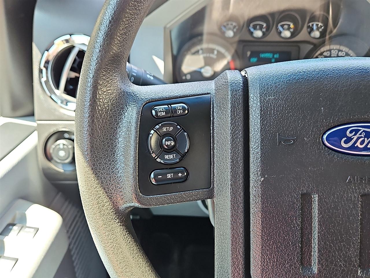 Ford Super Duty F-350 SRW 4WD Crew Cab 172" XLT 2013